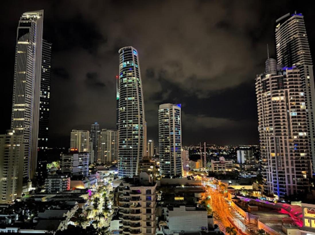 Luxury Apartment & Ocean View In Surfers Paradise Голд-Кост Екстер'єр фото